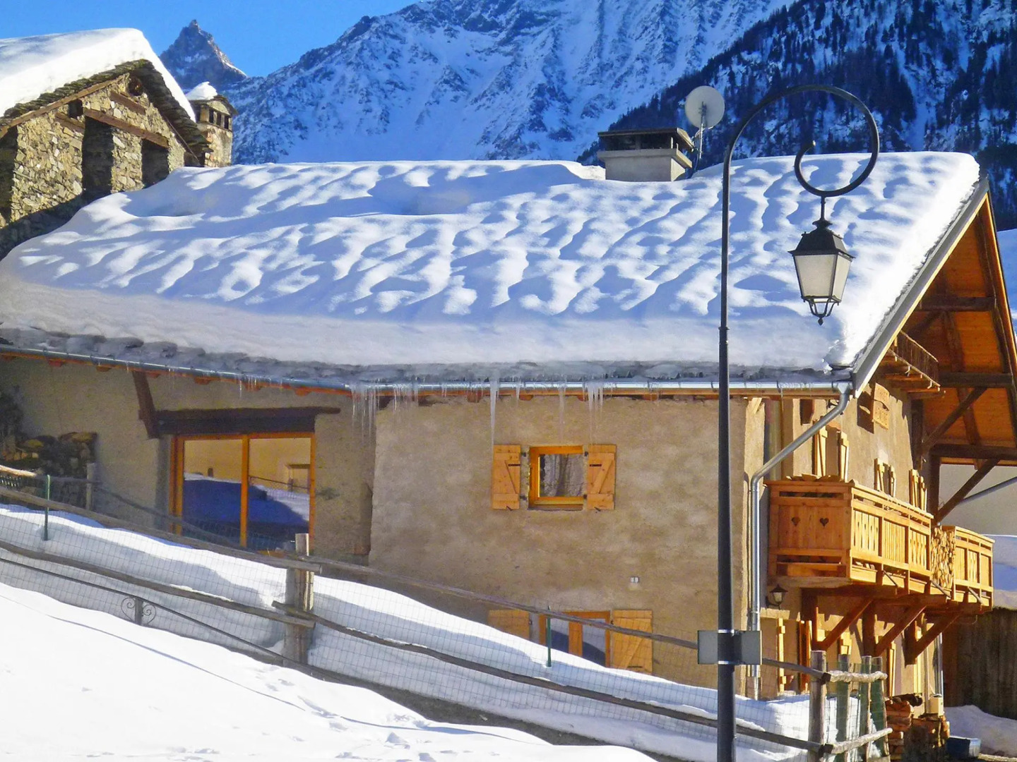 Pretty Chalet With Sauna & Skiing Nearby