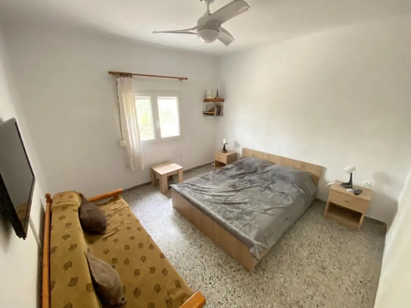 Seaside Holiday Home With Balcony