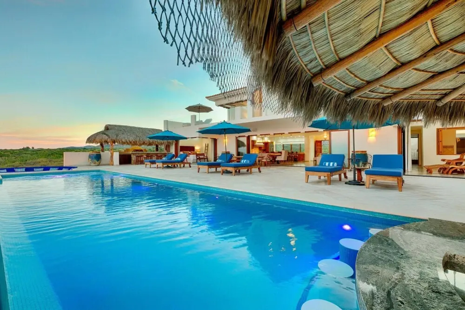 Oceanfront Getaway Near Cabo Pulmo: Villa Bahia de los Frailes