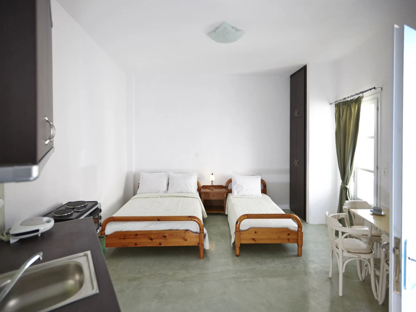 Loukas & Emma Eco Houses