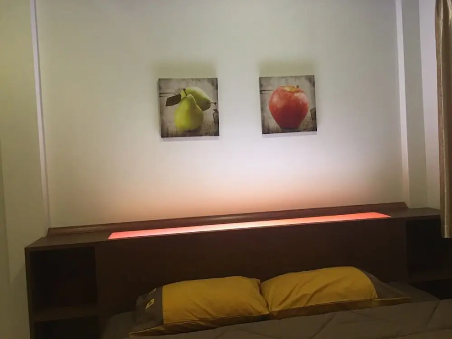 Nuch's Apple Guest House