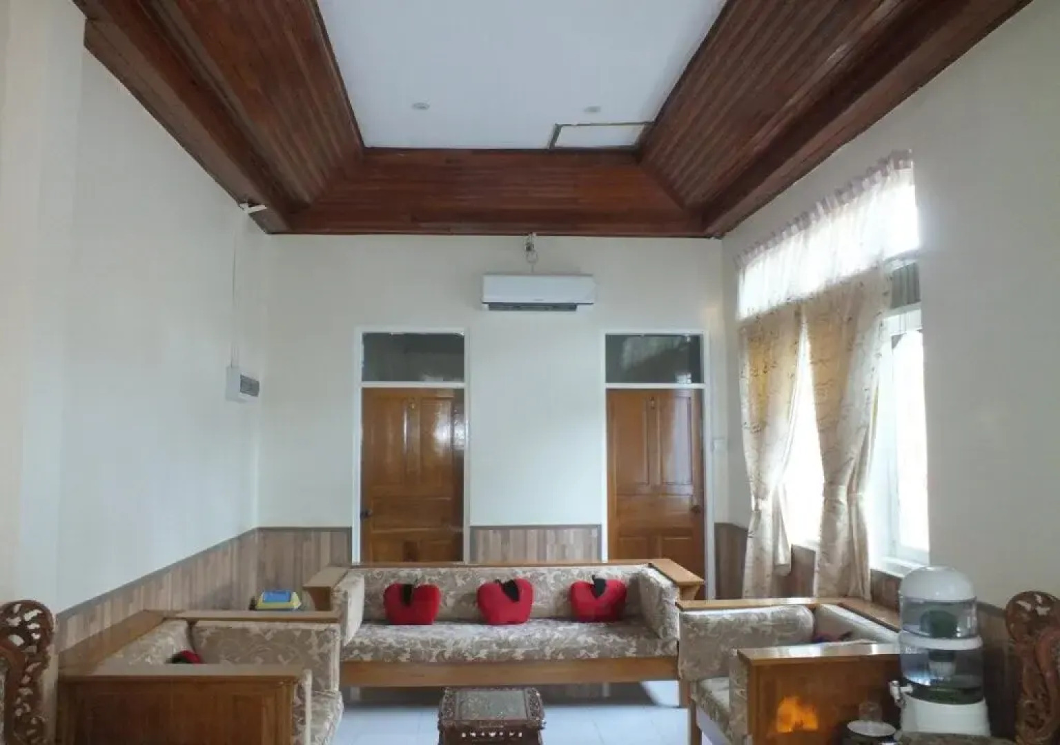 Mrauk Oo Nawarat Hotel