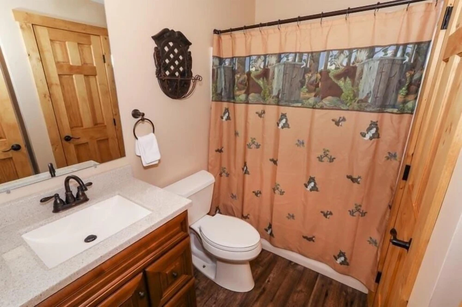 Seven Springs 2 BR Premium Condo, Walk to Slopes by RedAwnin