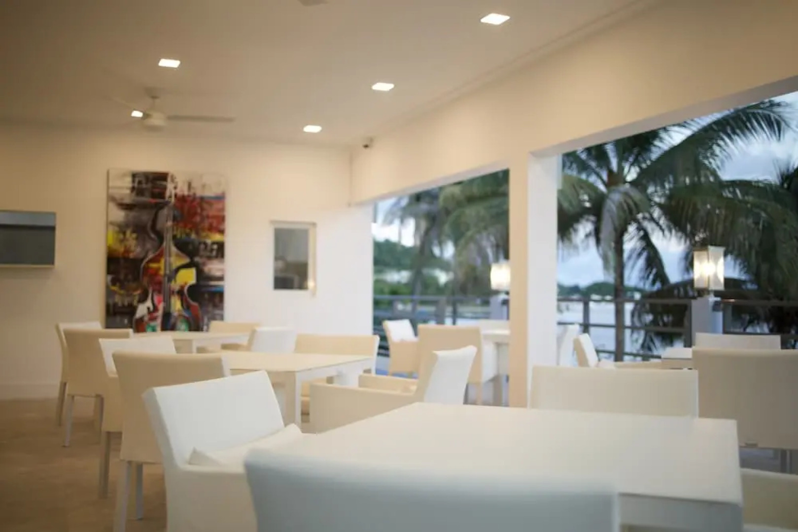 LA Vue Boutique Hotel & Beach Club