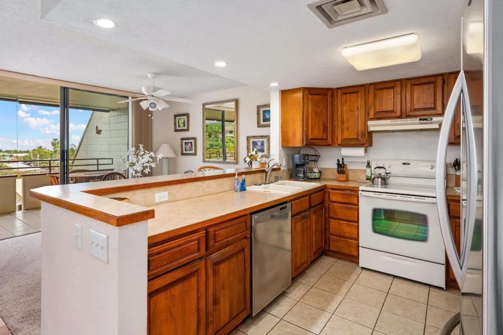 Big Island White Sands Village 333 2 Bedroom Condo