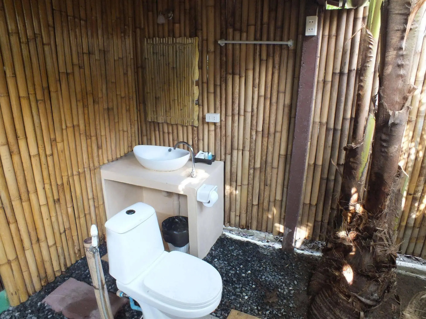 Tropical Garden Lounge