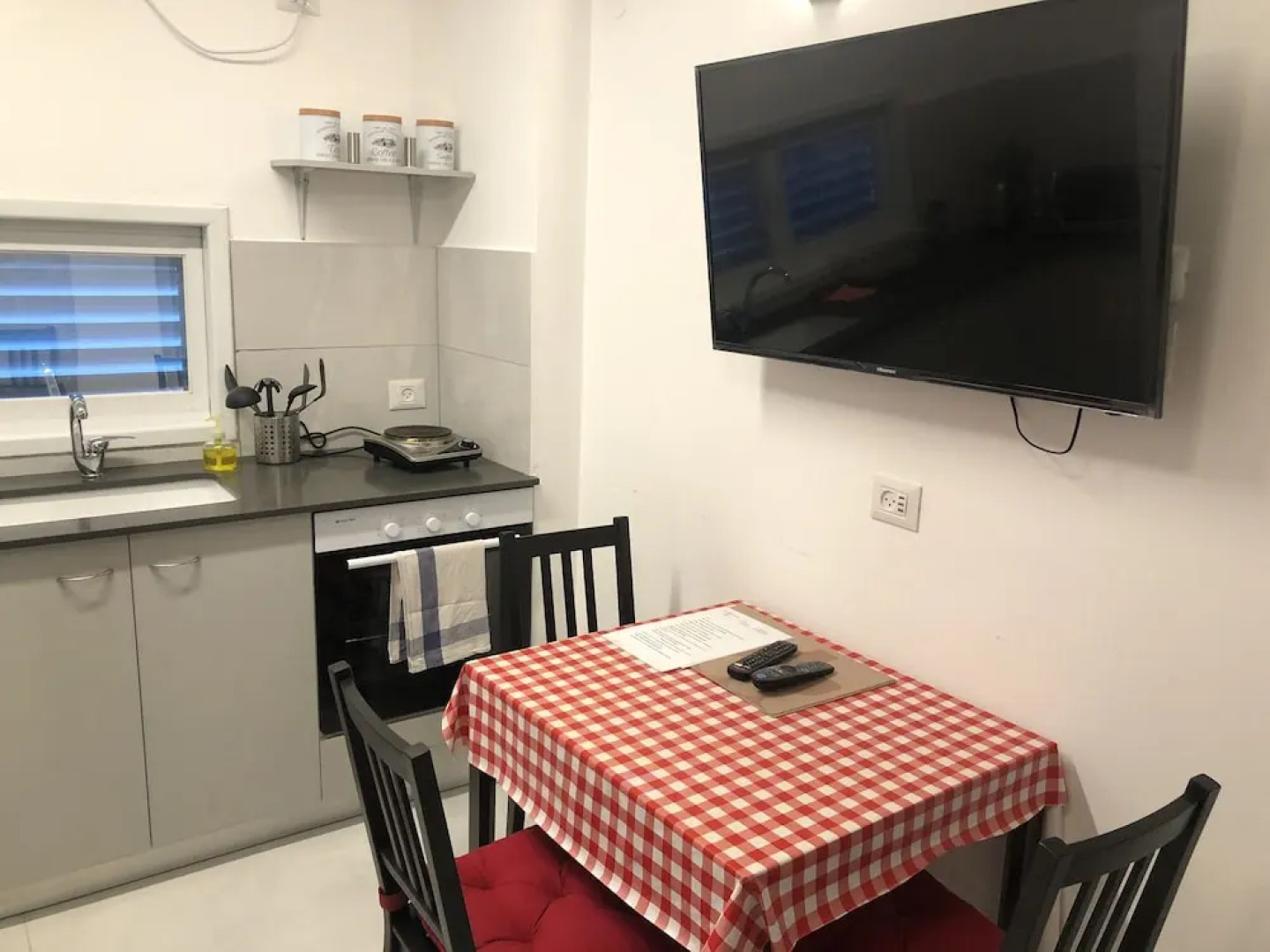 Quiet and homey near the beach