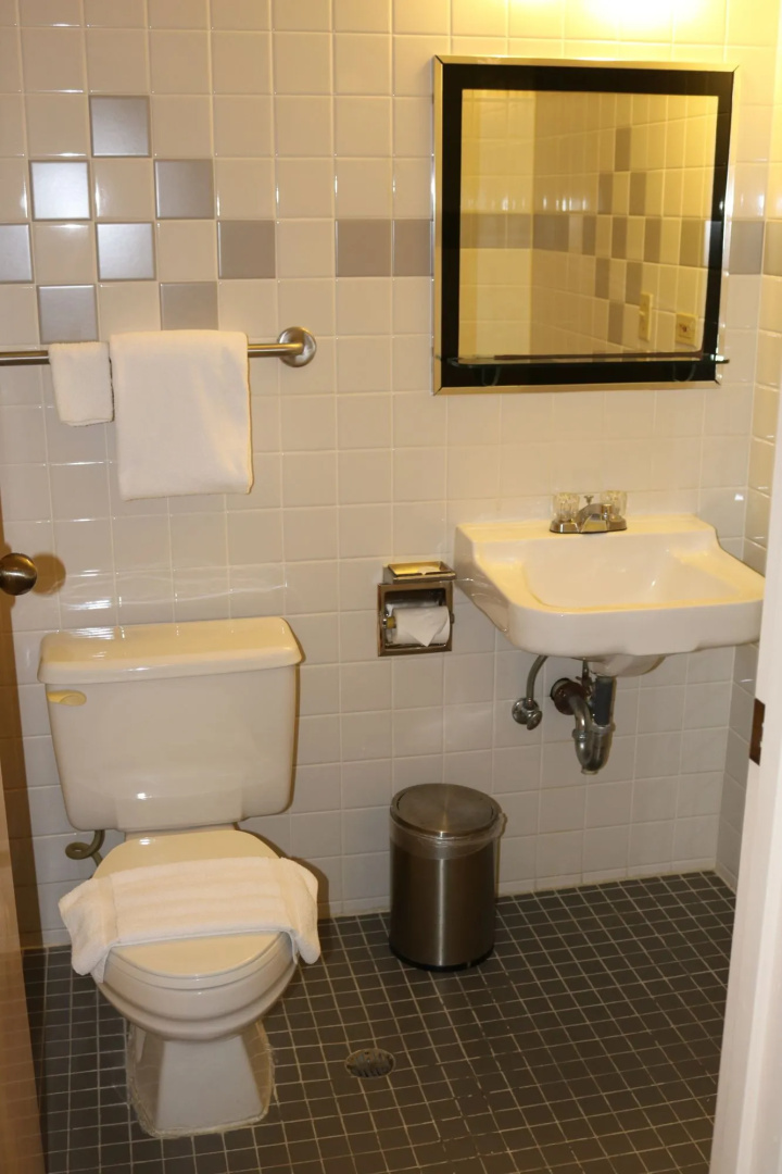 New Harmon Loop Hotel