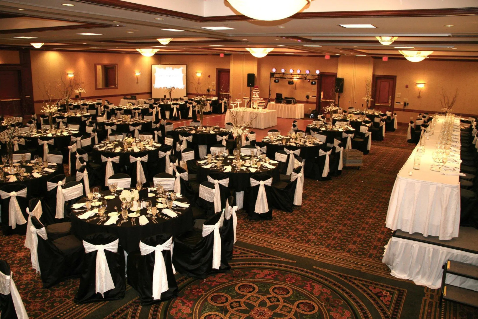 Hilton Garden Inn Milwaukee Northwest Conference Center