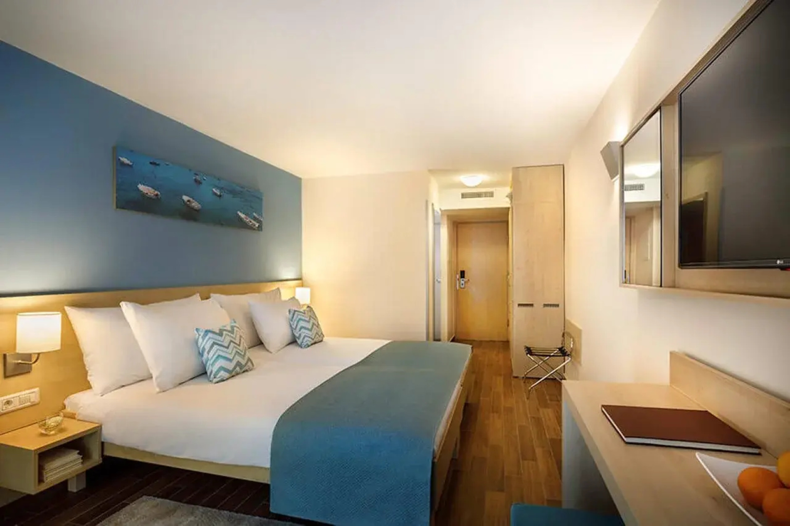 The Porter Portland, Curio Collection by Hilton