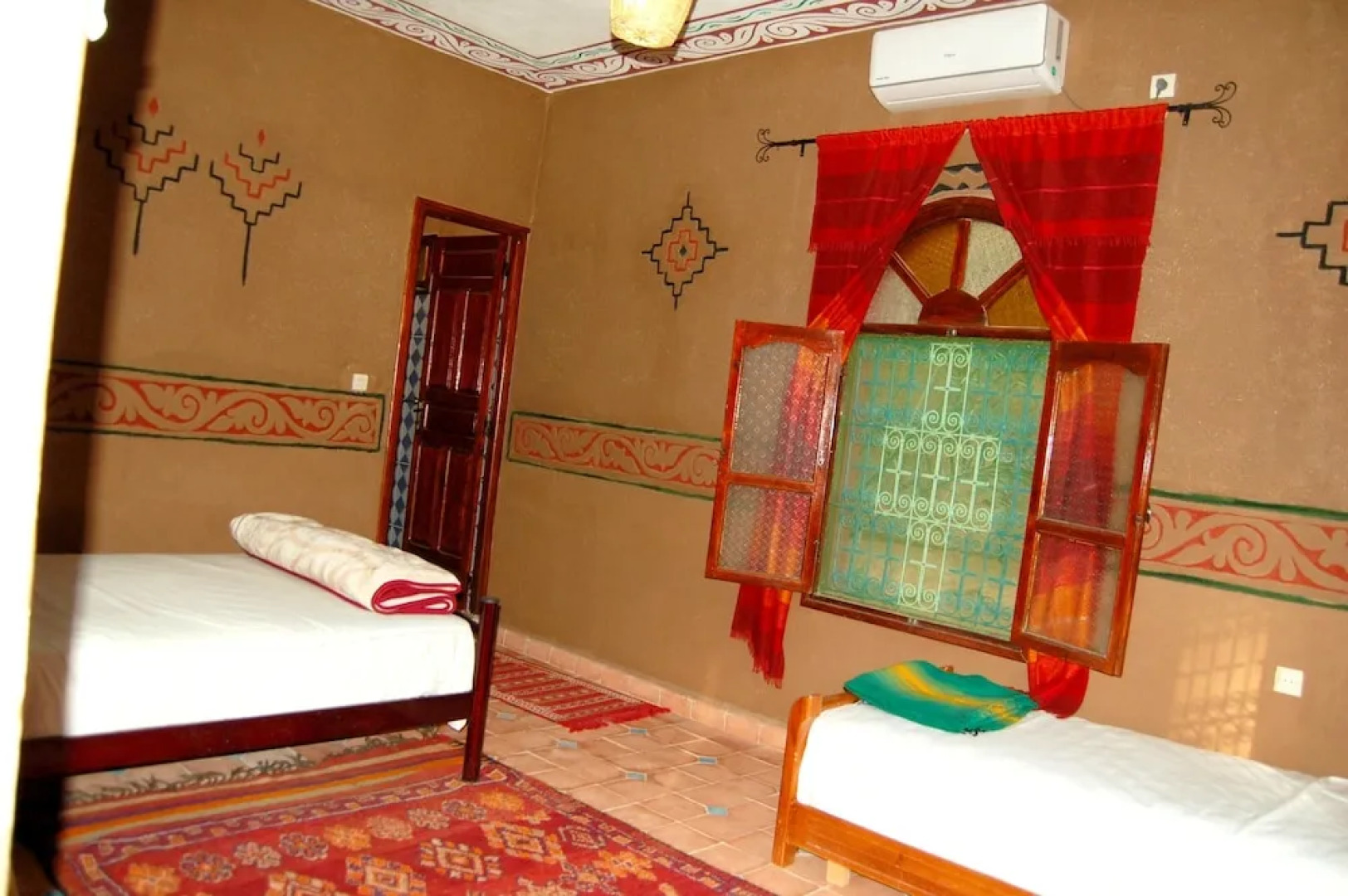 House With 4 Bedrooms in Zagora, With Pool Access, Furnished Terrace a