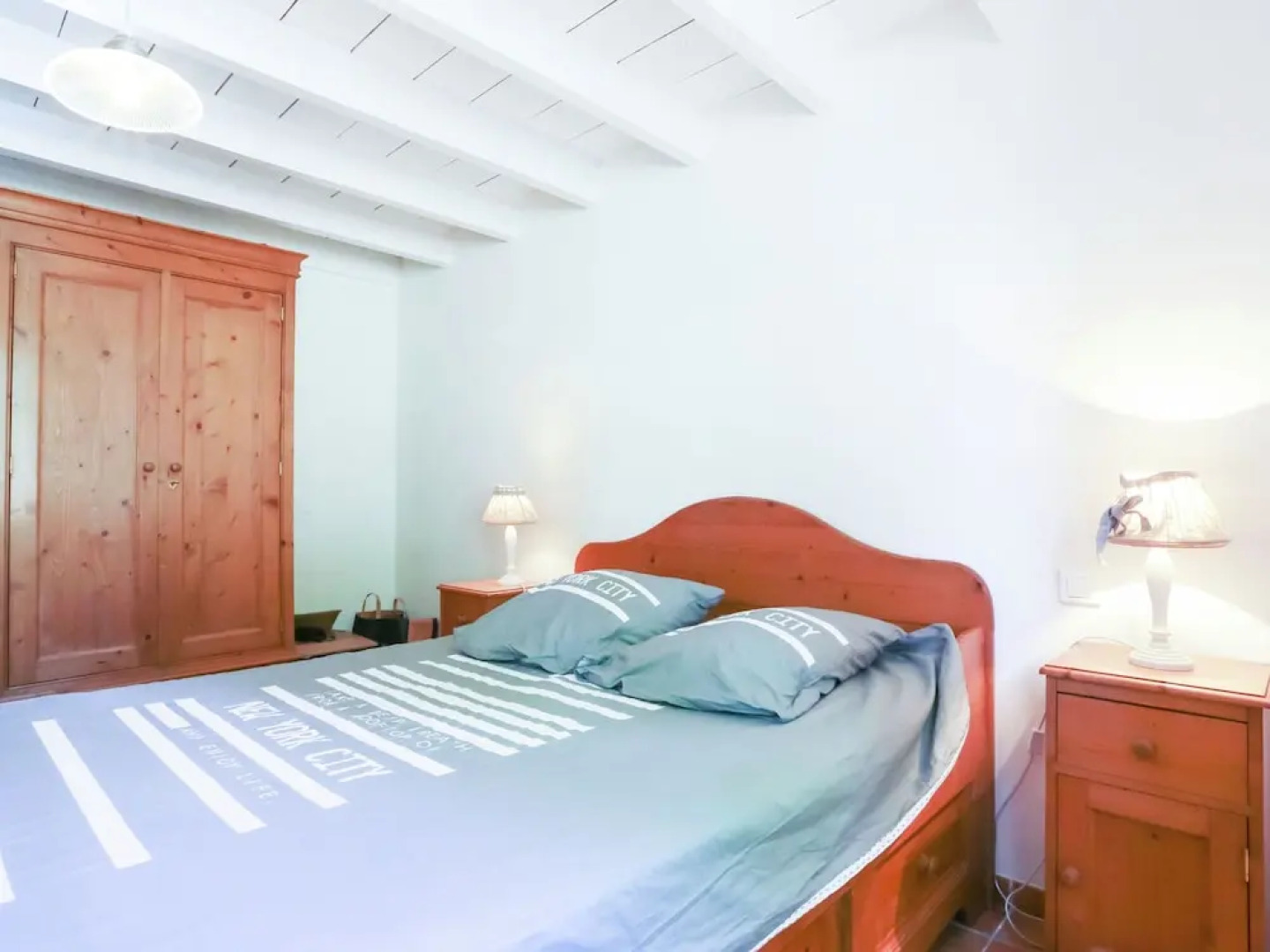 Lovely Villa in Buisson With Private Swimming Pool