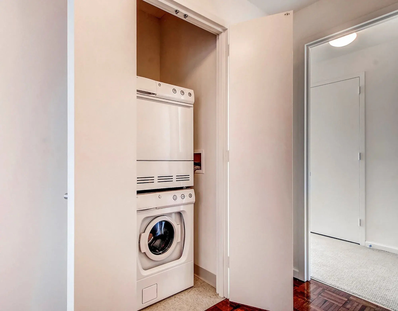 Global Luxury Suites Downtown Jersey City