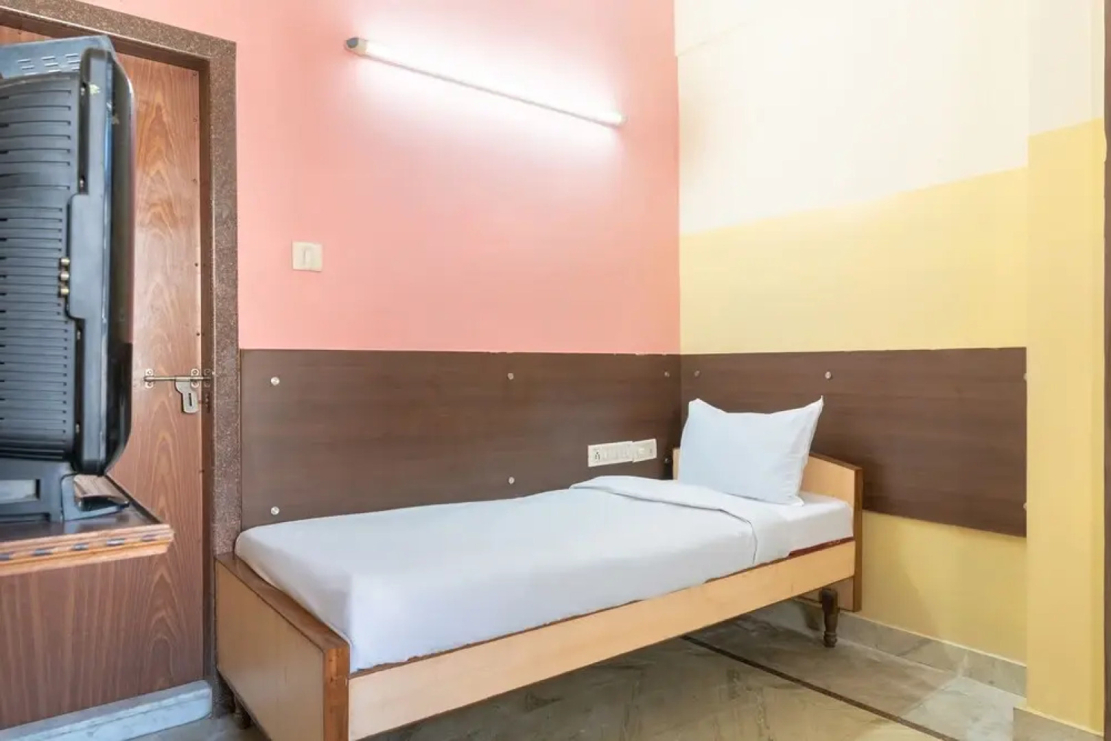 SPOT ON 43035 Udupi Sindhuri Inn