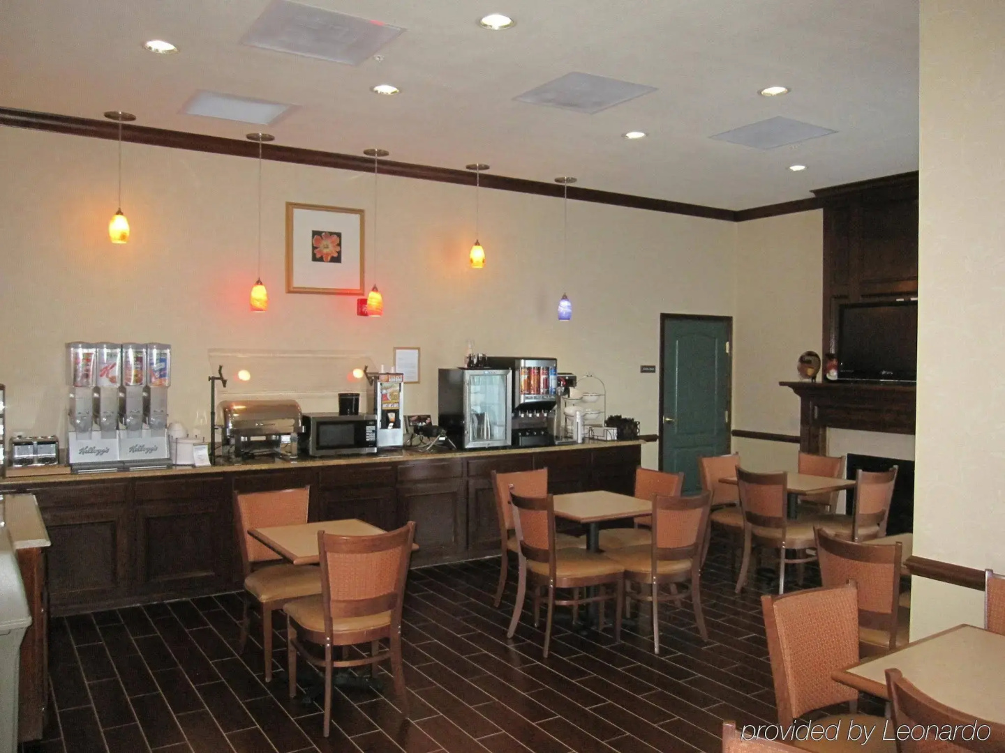 Best Western Plus First Coast Inn & Suites