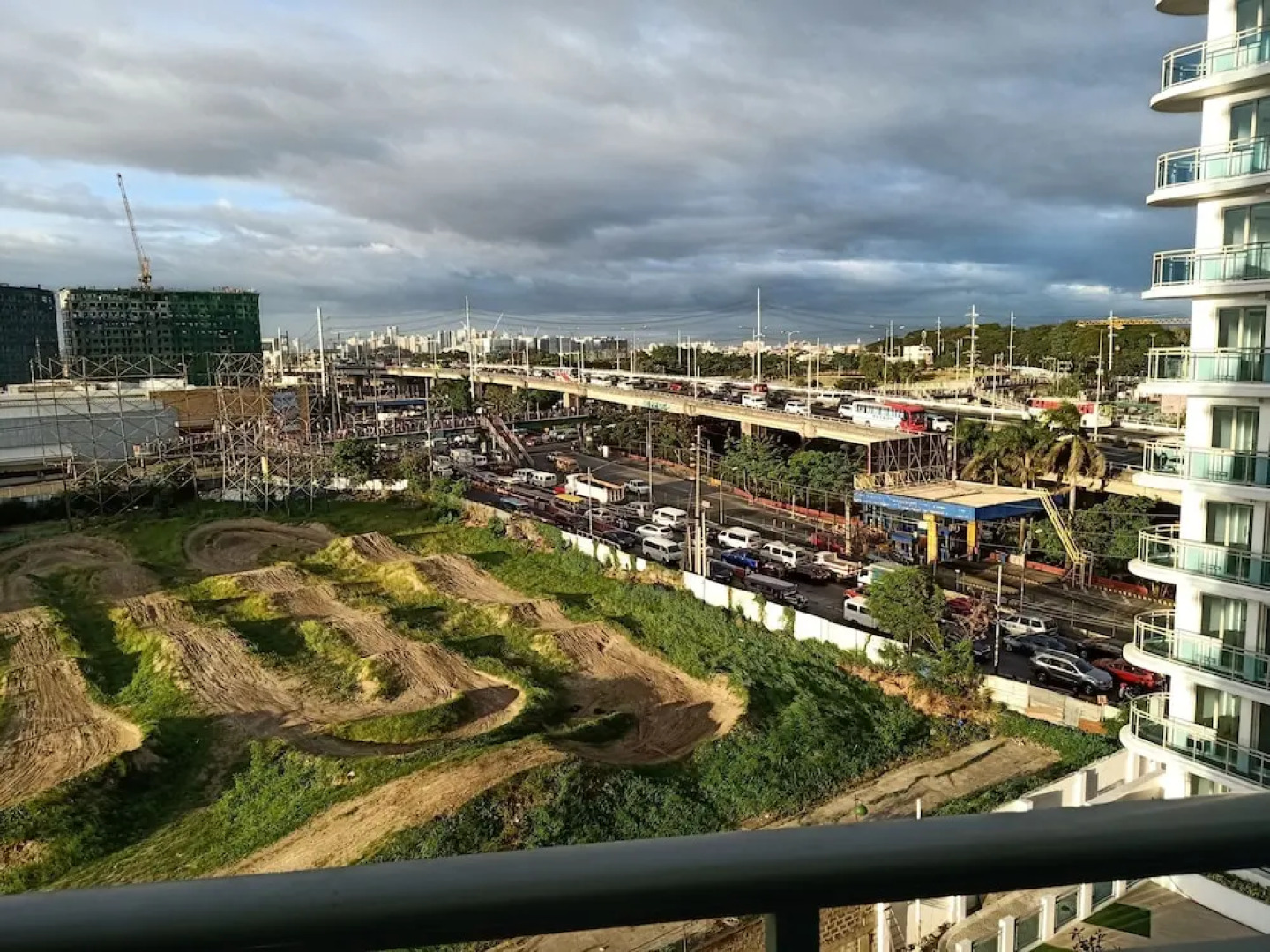 Condo at Azure by Metro Booking BNB