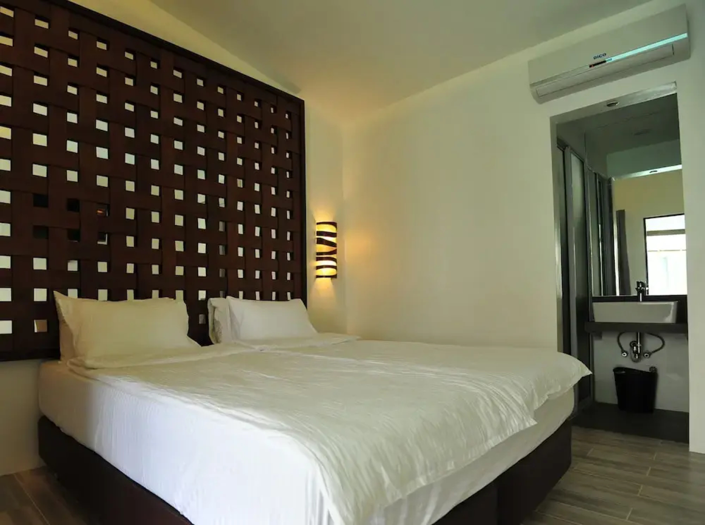 Alegria Water Front Beach House