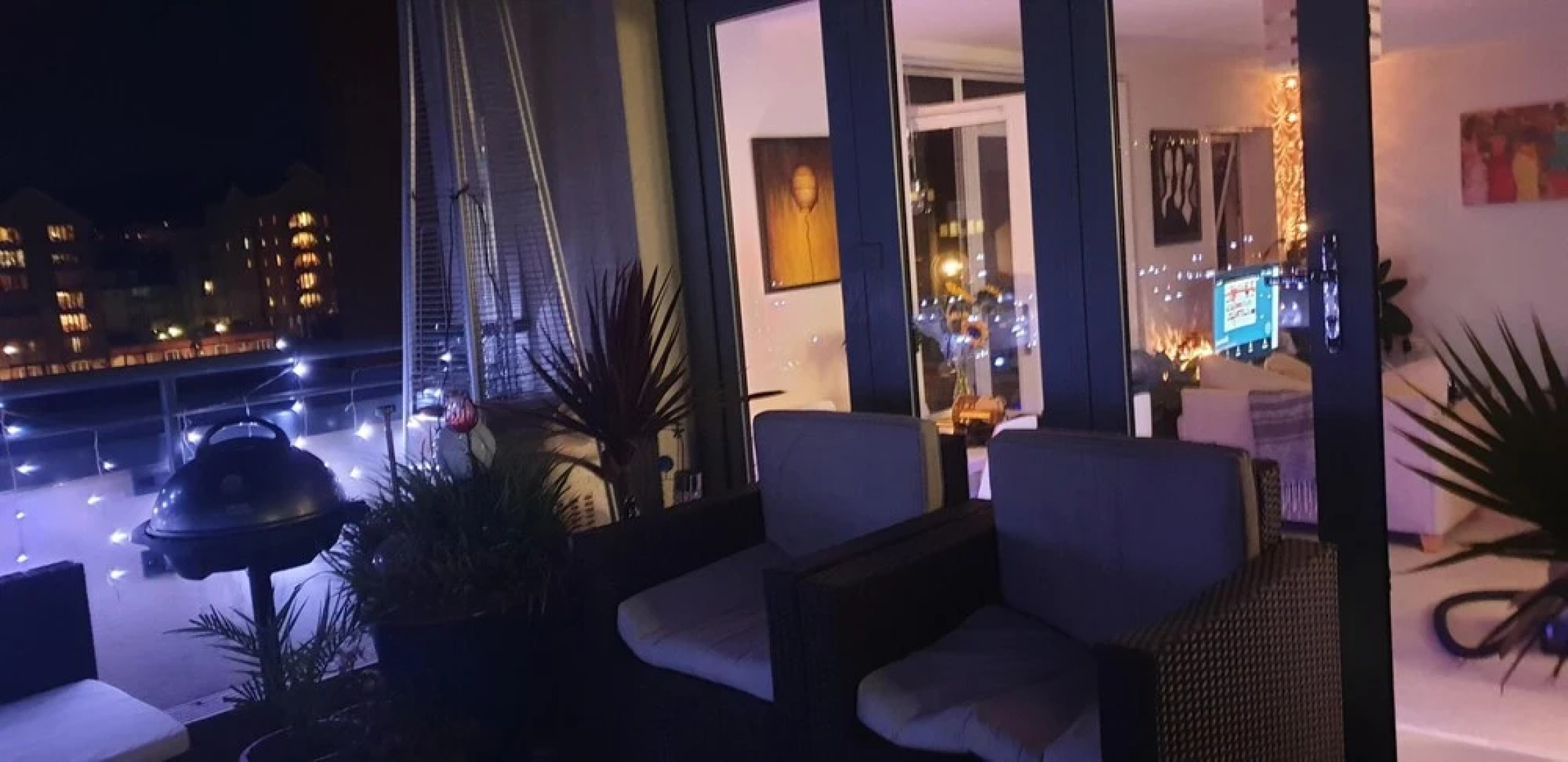 Modern Penthouse Marina Apartment