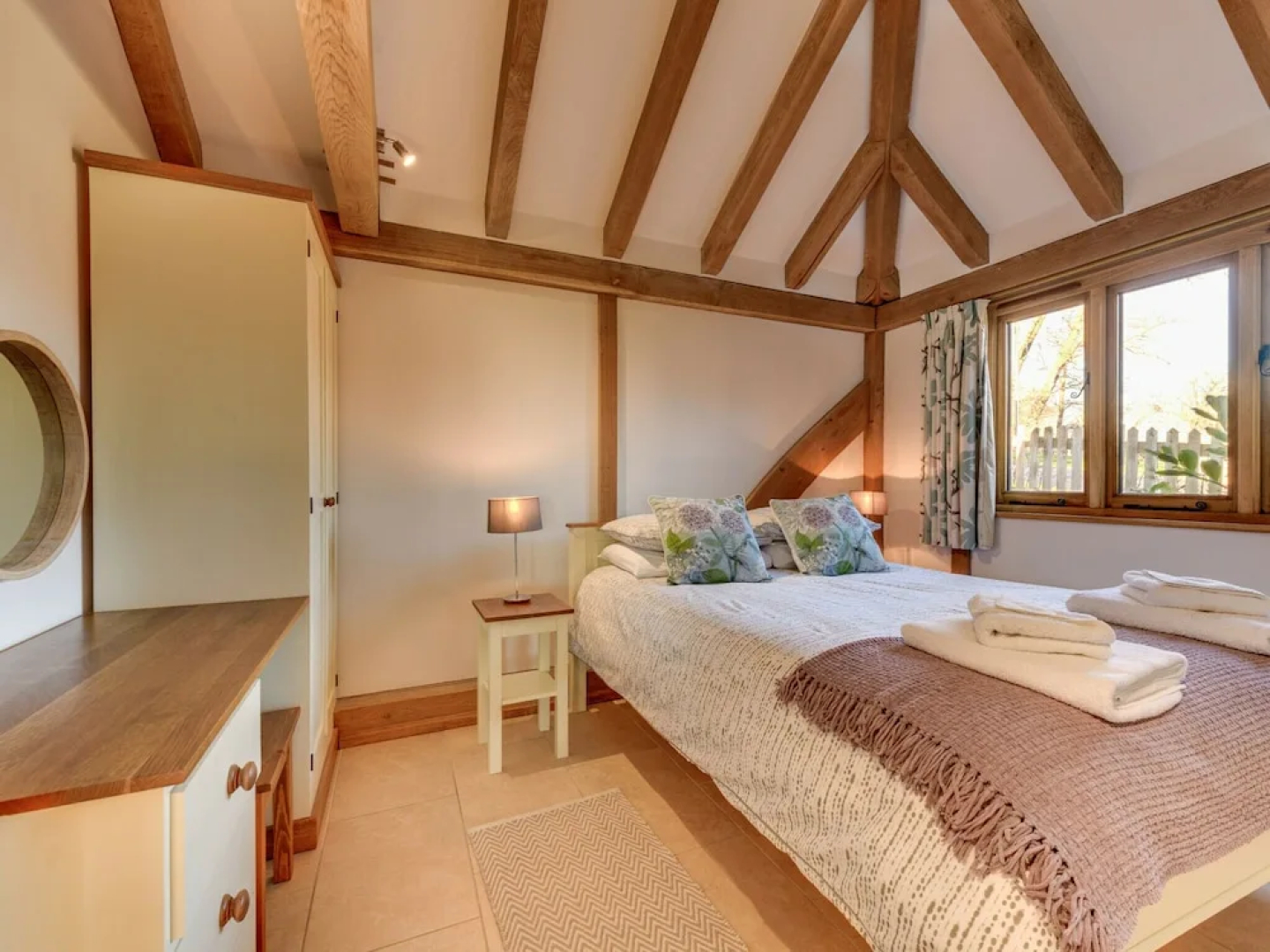 Magnific Holiday Home in Stone Oxney With Garden