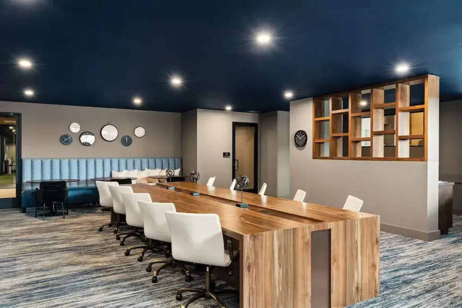 Luxury Apartments by Hyatus White Plains