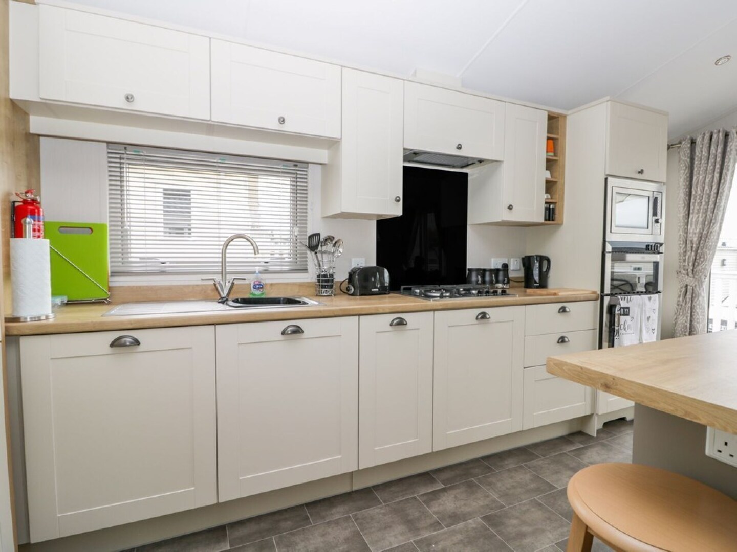 Cayton Pines Lodge at Cayton Bay Holiday Park