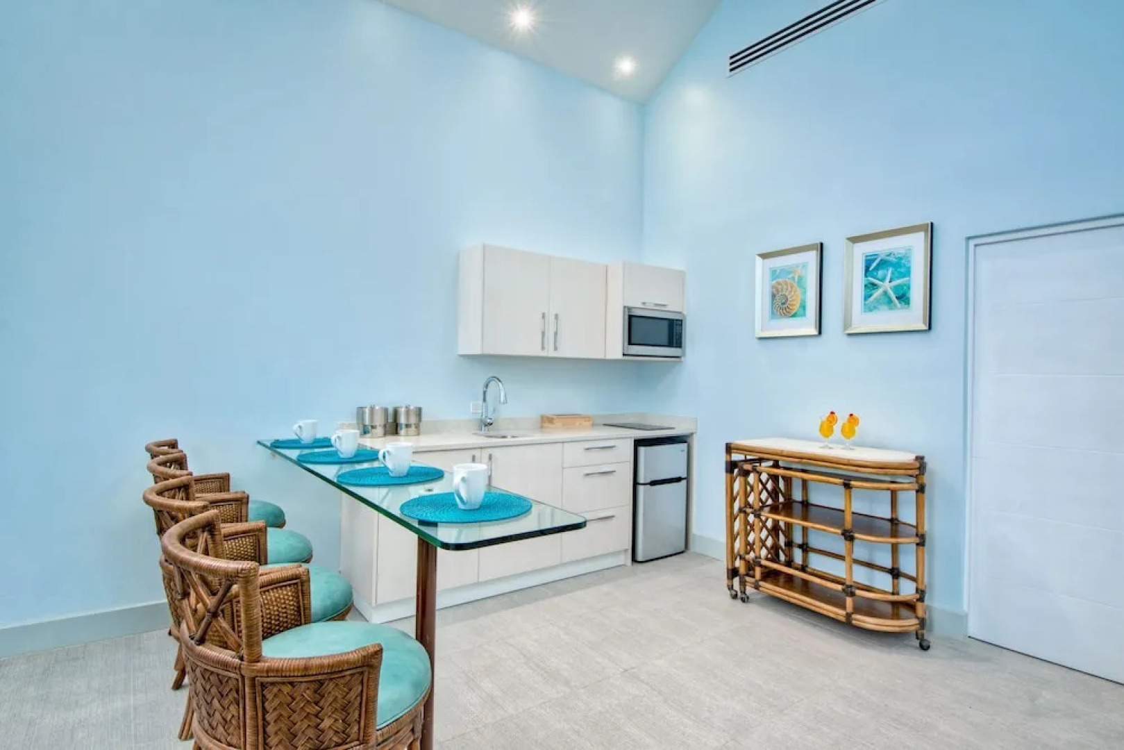 Cane Garden Bay Beach Hotel