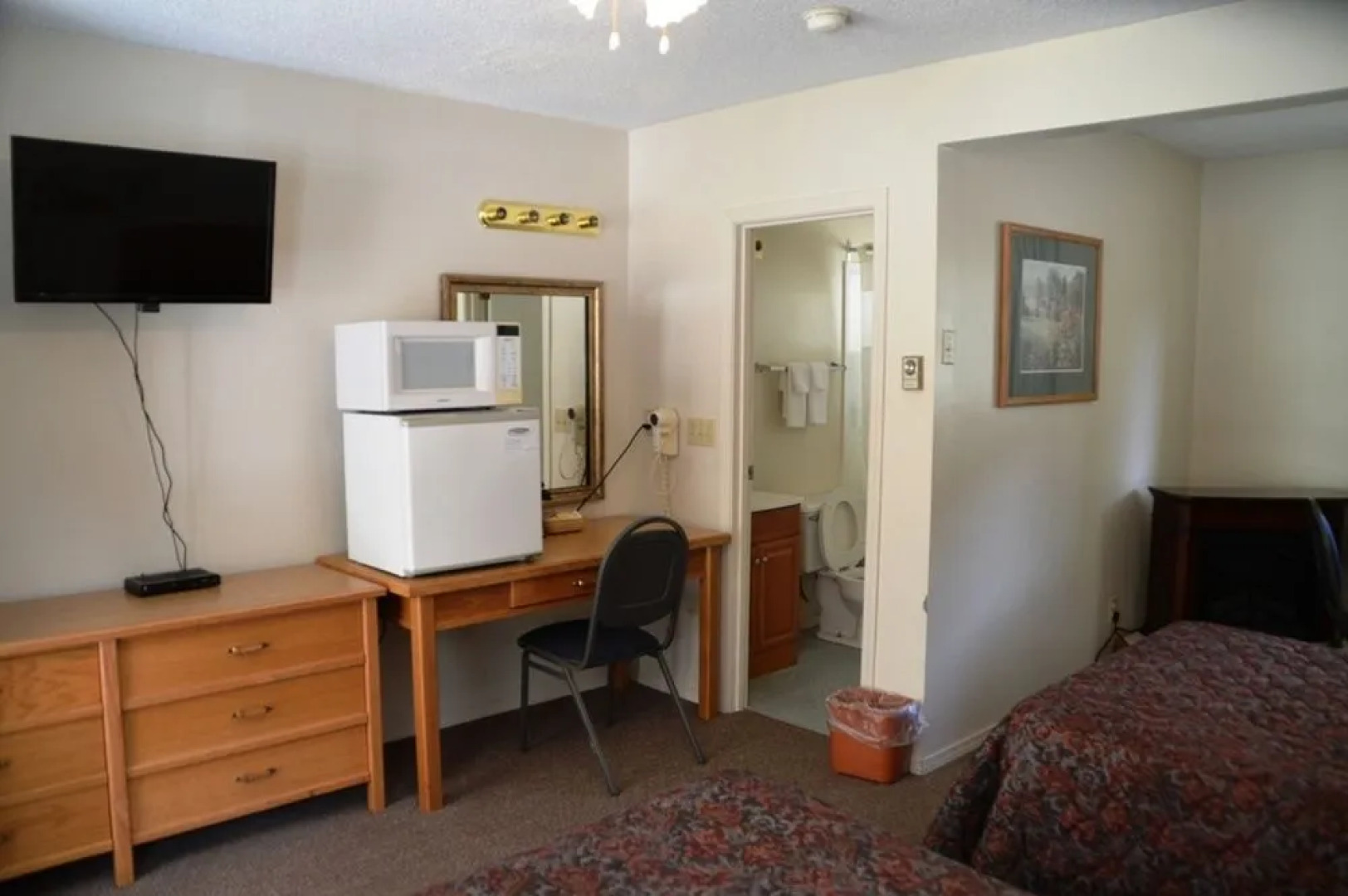 Rivermount Motel Campground and RV Park