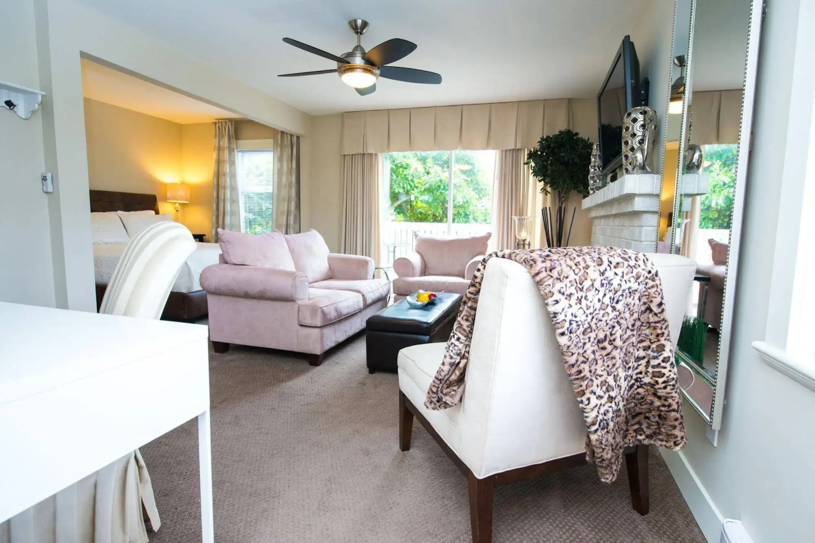 The Postern Gate Inn