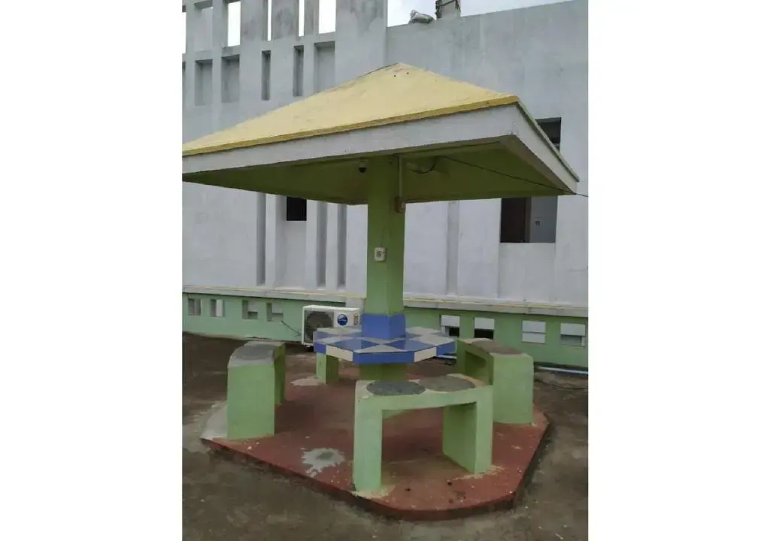 Hotel Golden Dust Puri