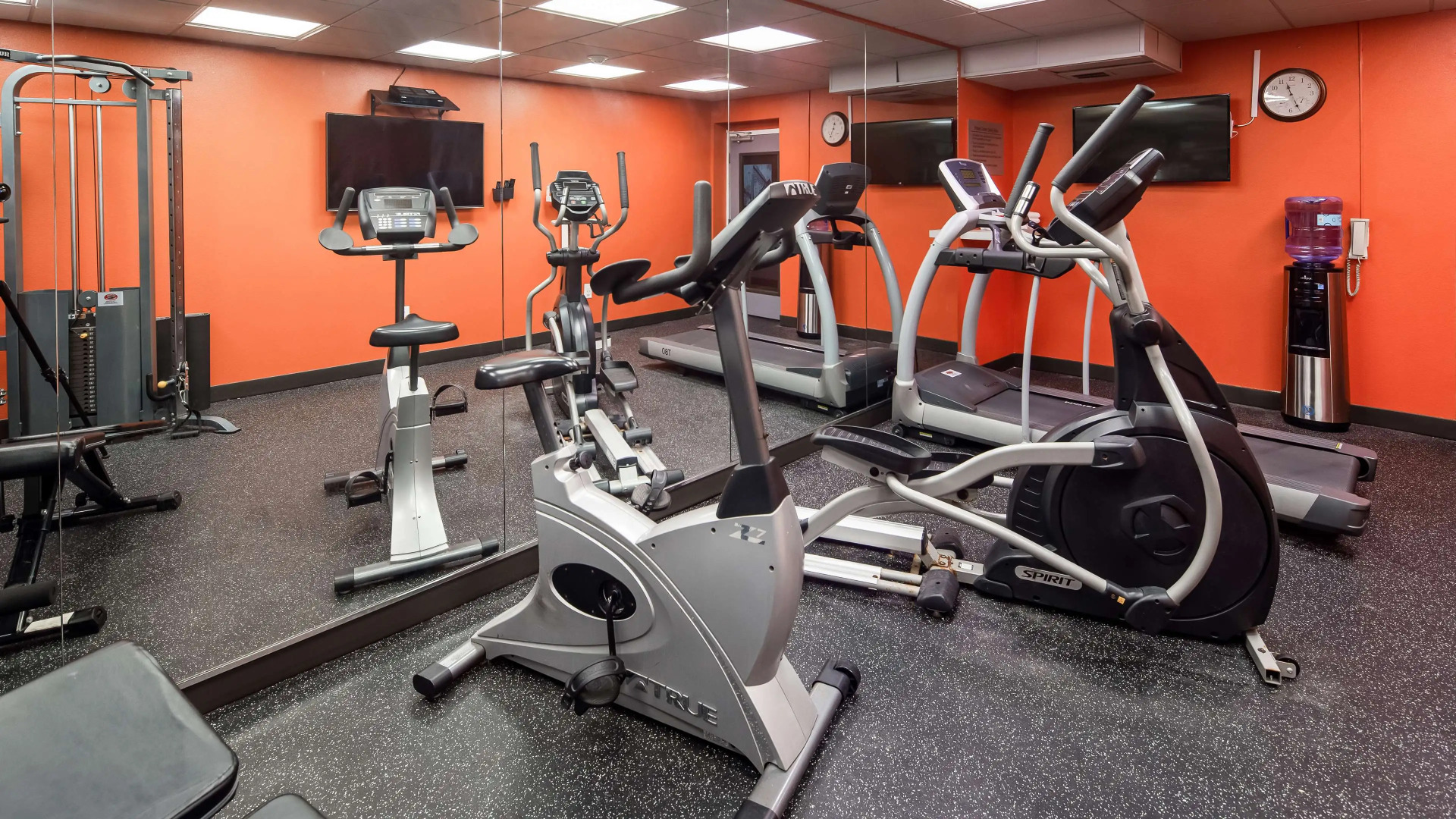 Best Western Paramus Hotel & Suites