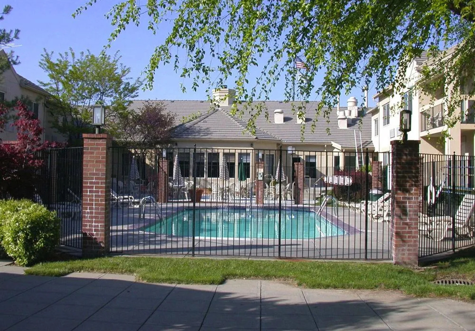 Days Inn & Suites by Wyndham Omaha NE