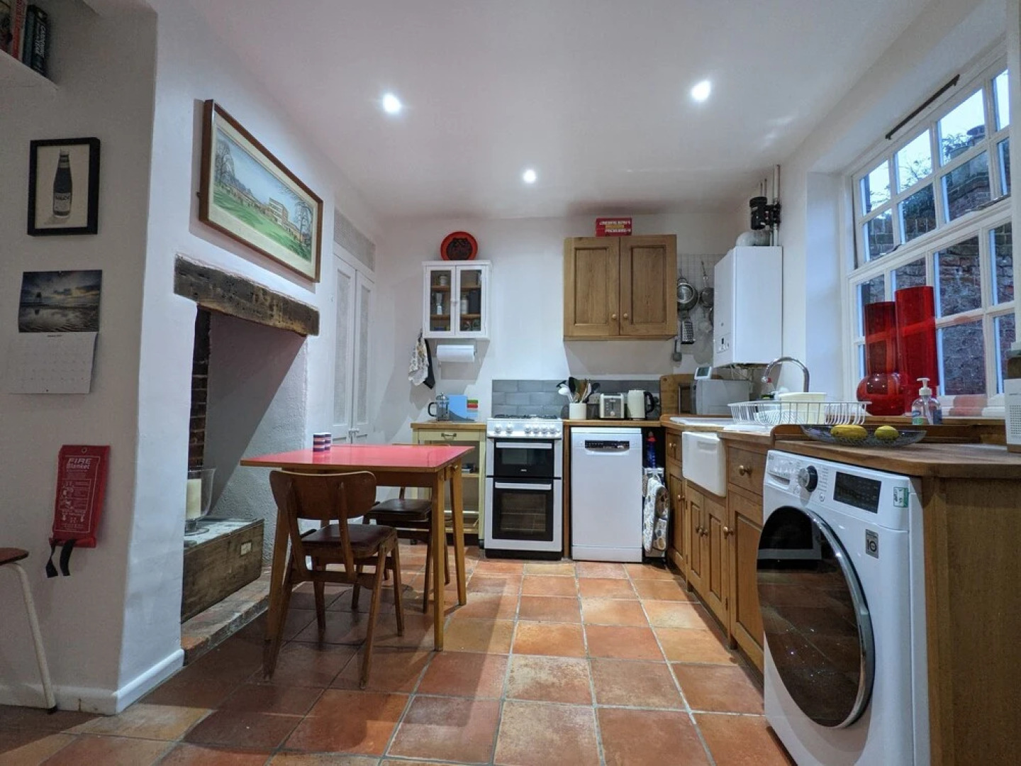 The Arts House; Georgian Townhouse Close to Beach