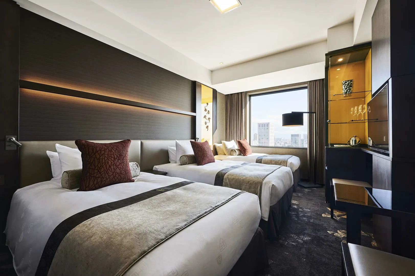 Отель The Royal Park Hotel Iconic Osaka Midosuji