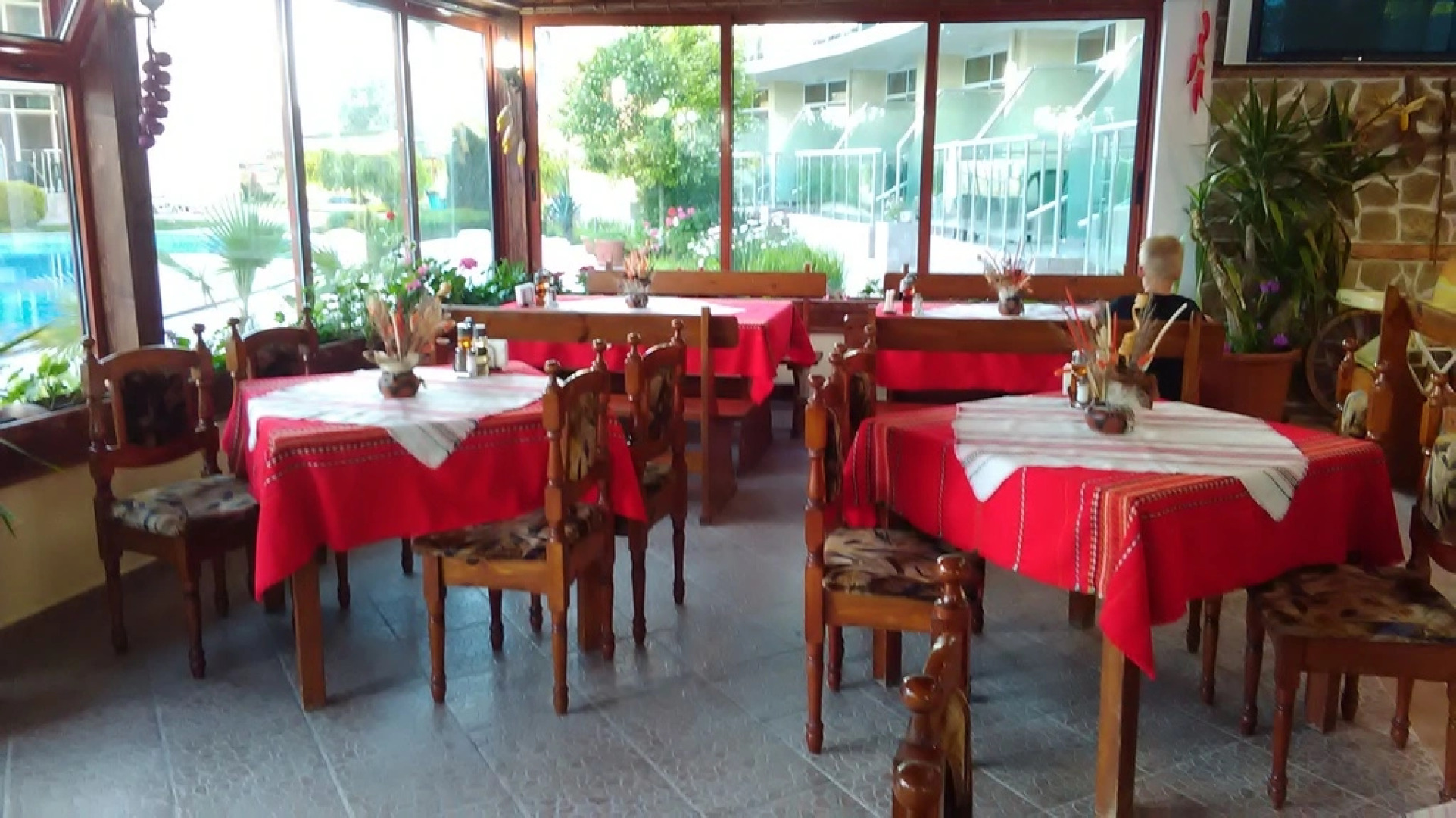 Sunny Holiday Apartments