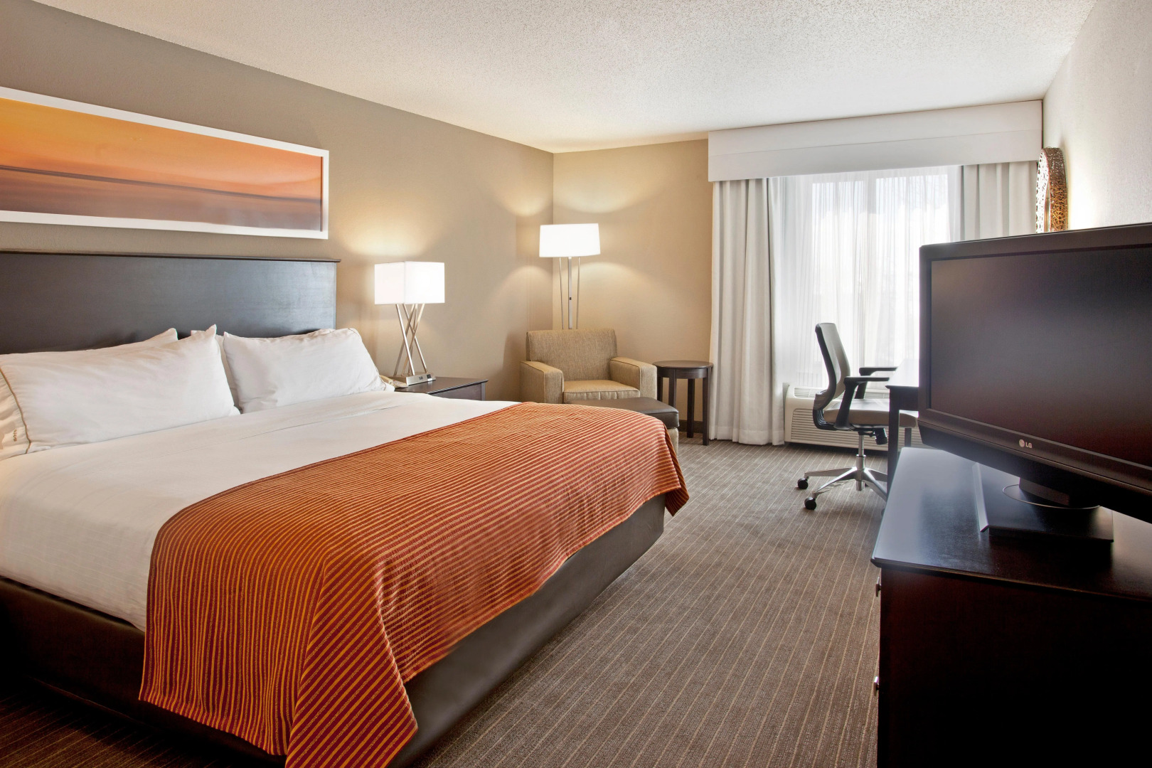 Holiday Inn Express Hotel & Suites Minneapolis-Minnetonka by IHG