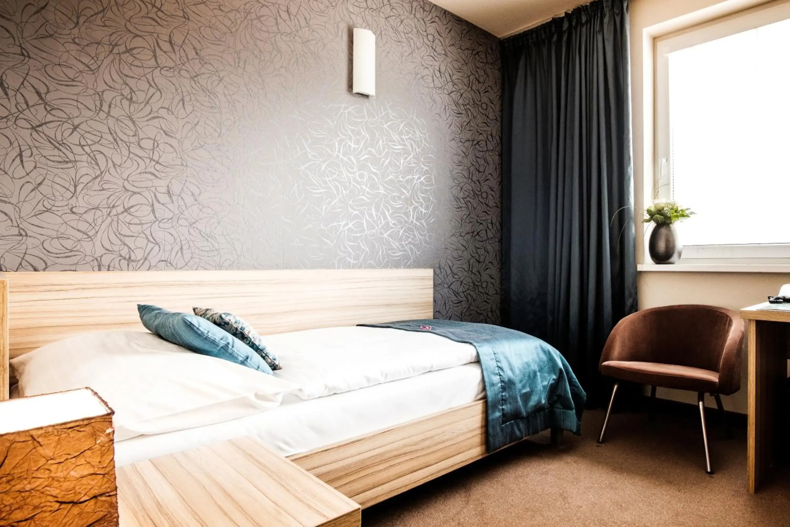 Hotel Deluxe