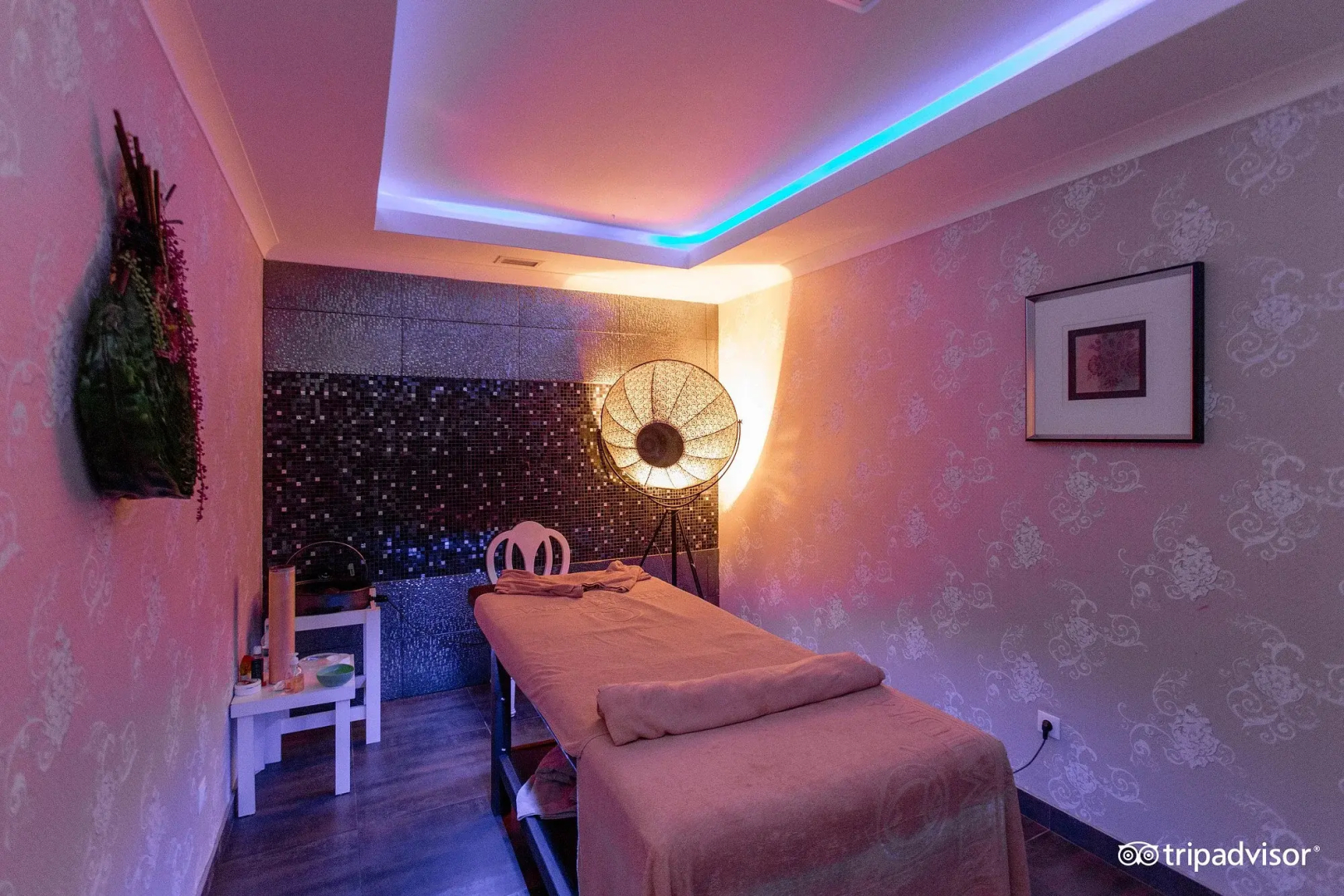 Отель Q Premium Resort