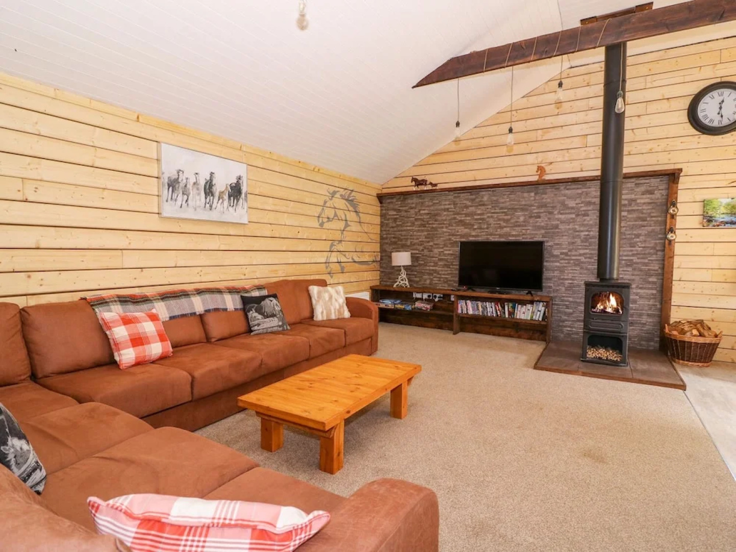 The Paddock, Llanbrynmair