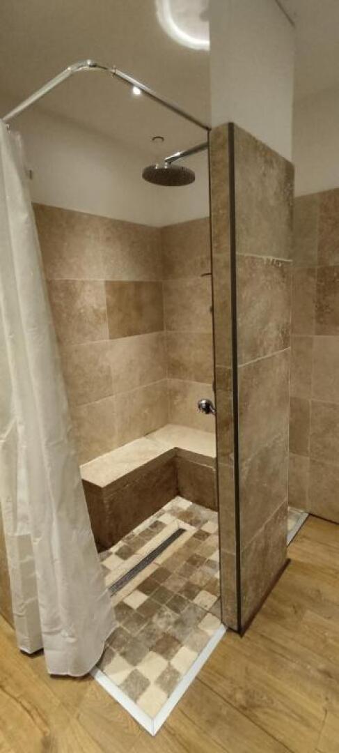 charmant F2 entre Bastia et St Florent