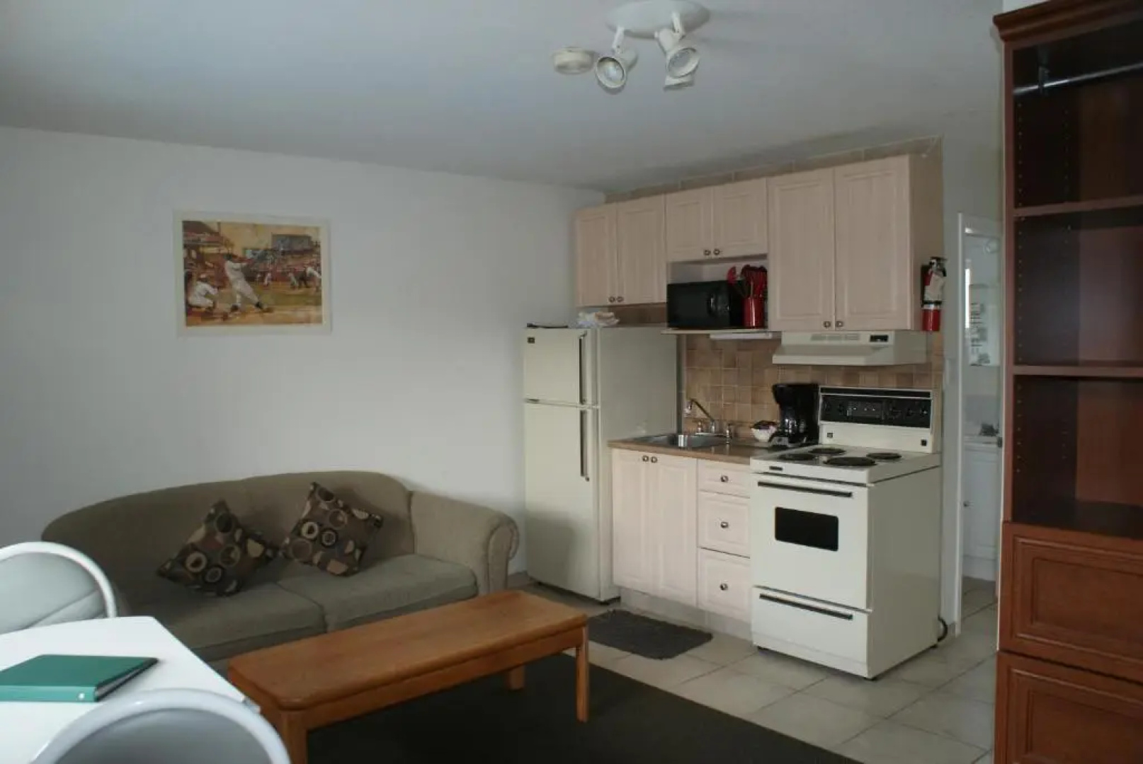 Shoreline Resort