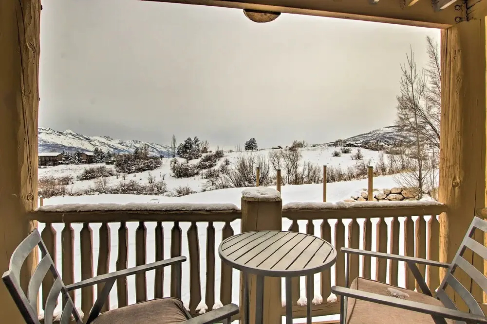 Cozy Eden Condo w/ Mtn Views in Wolf Creek Resort!