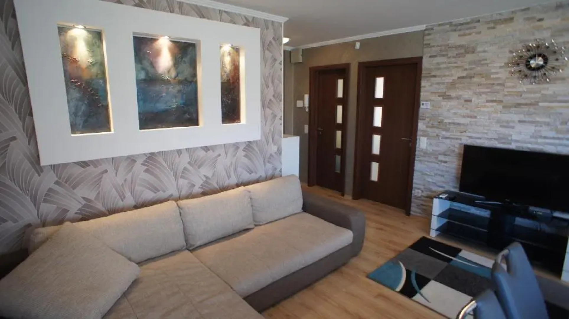 Tulip Family Apartment