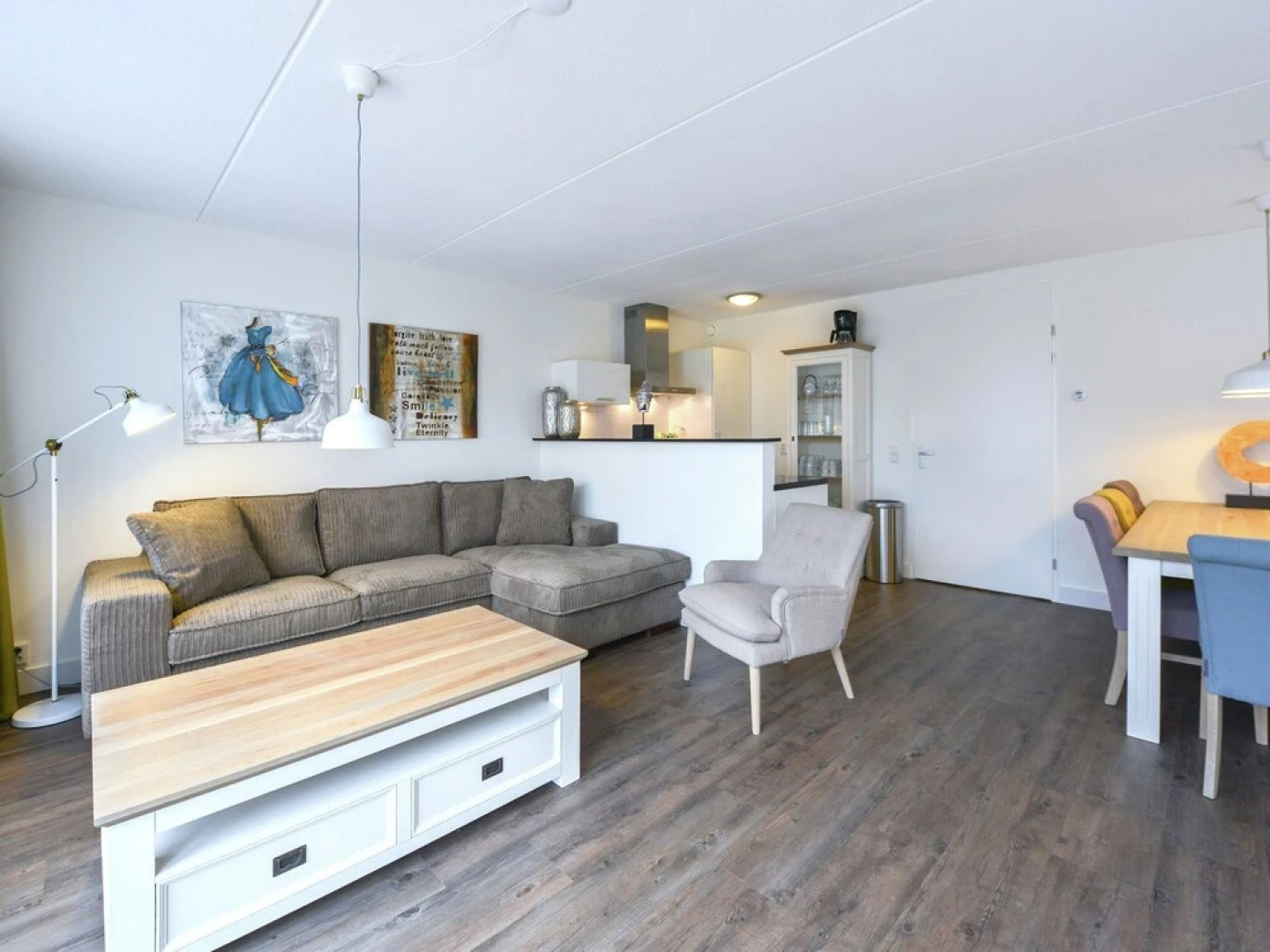 Nice apartment with dishwasher, close to Amsterdam