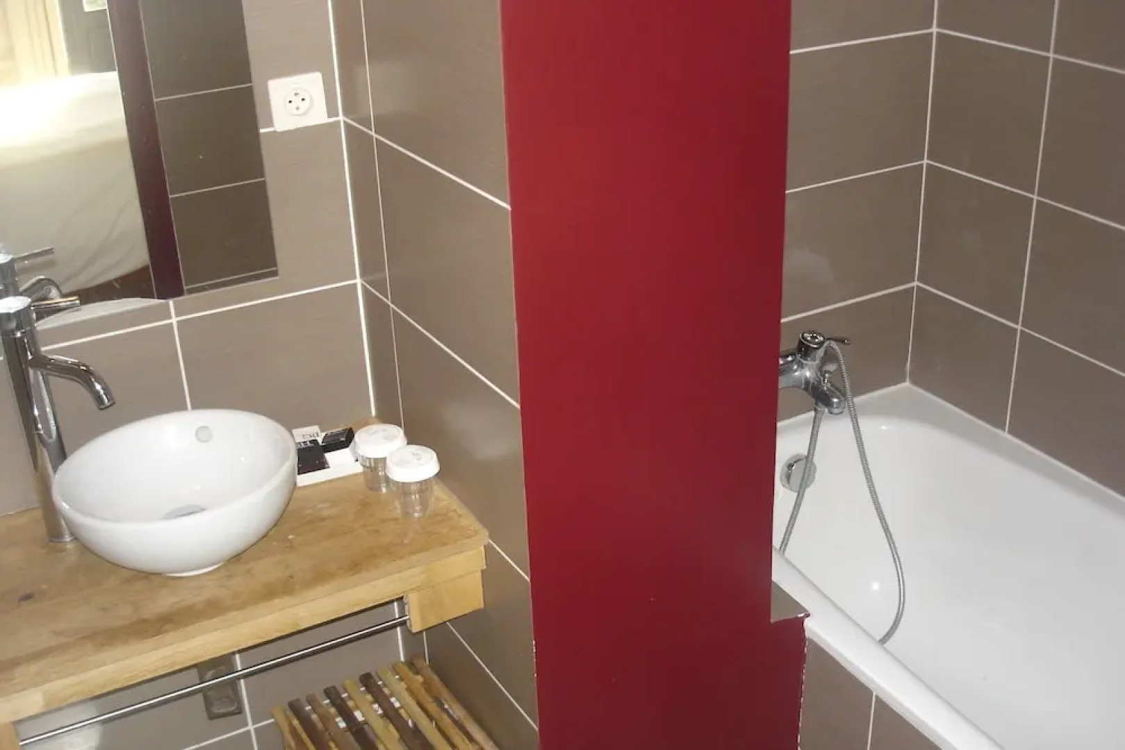 Hotel La Bastie D'Urfe