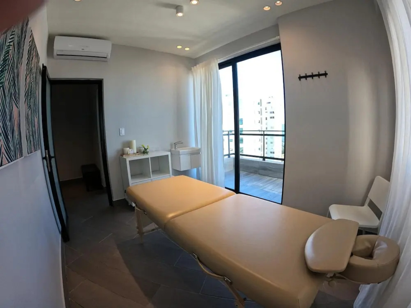 Regatta Living Hotel By Mint