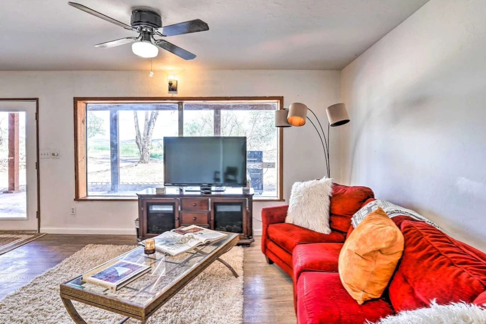 Pet-friendly Chino Valley Cabin w/ Game Room!