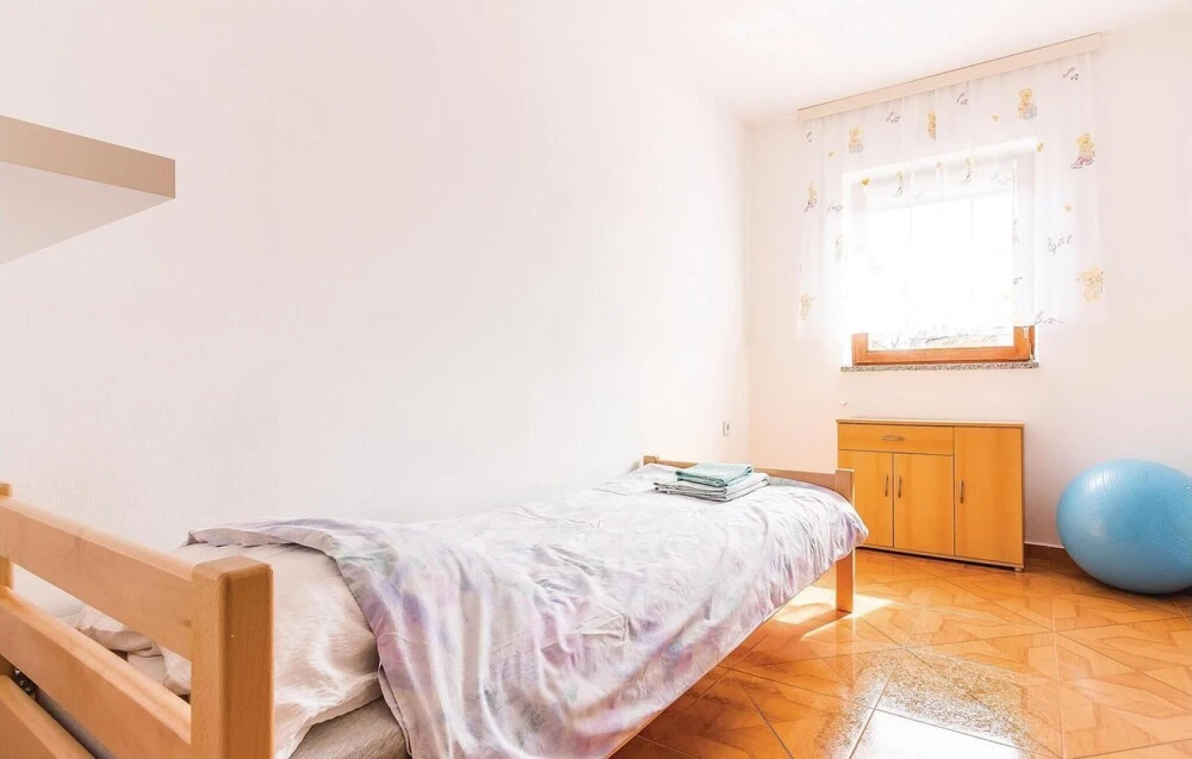 Awesome Home in Pula with Hot Tub, WiFi & 5 Bedrooms