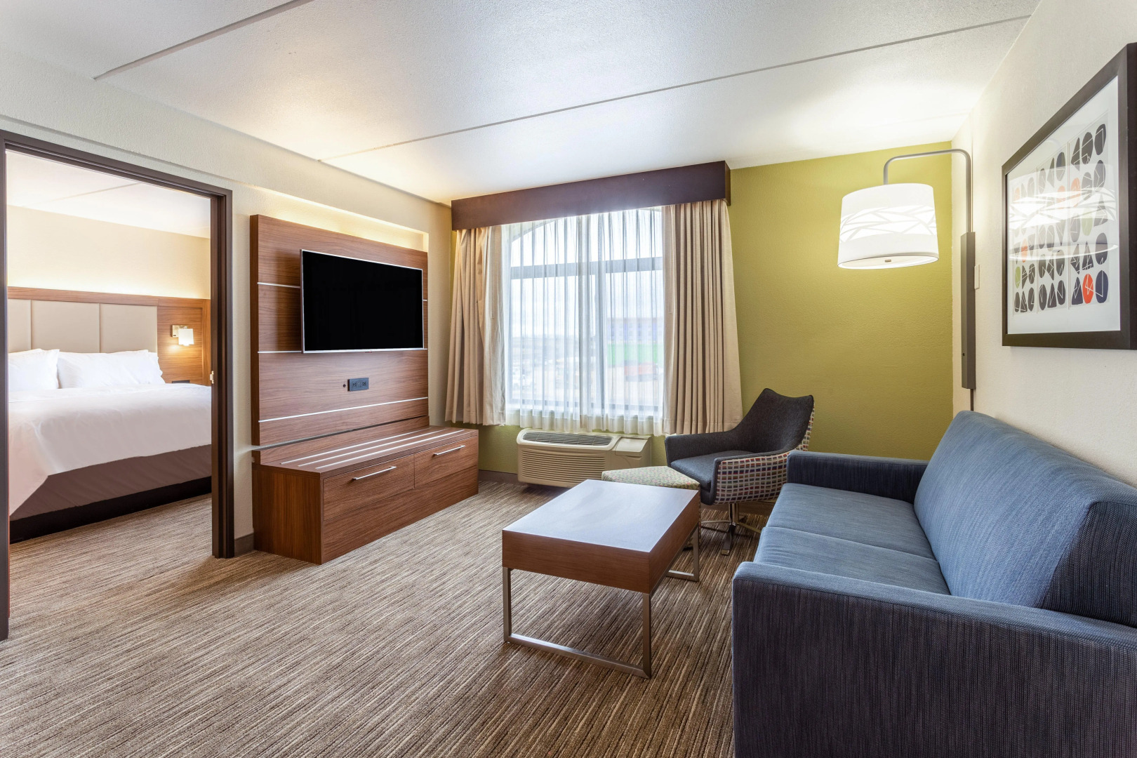 Holiday Inn Express & Suites Cedar Falls - Waterloo by IHG