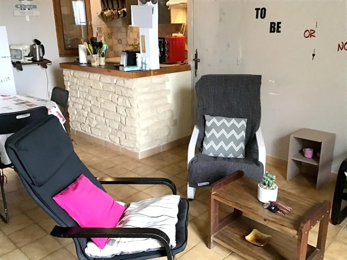 House With 2 Bedrooms in Vachères, With Wonderful Mountain View, Enclo