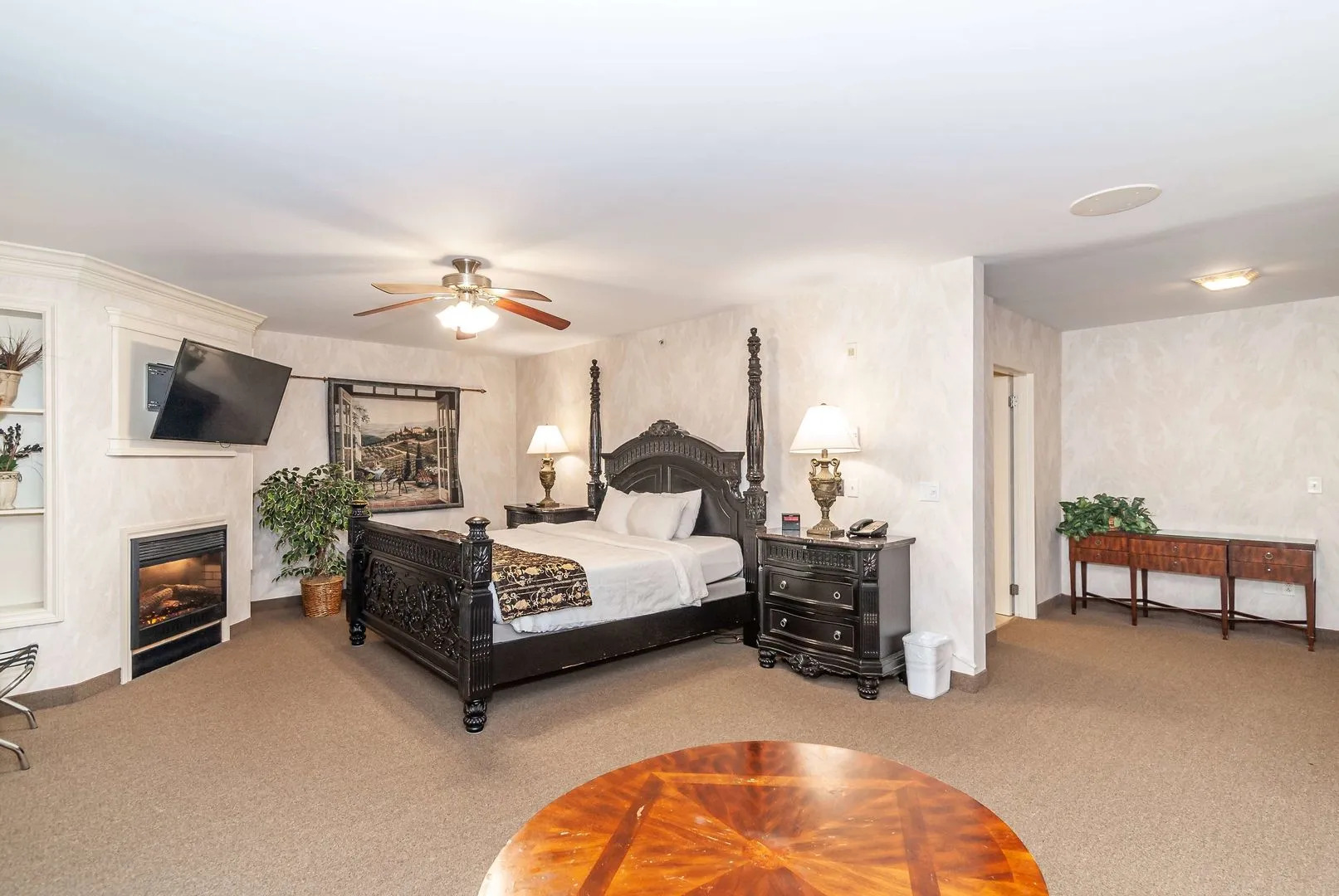 Bellissimo Hotel, Trademark by Wyndham Near Foxwoods Casino